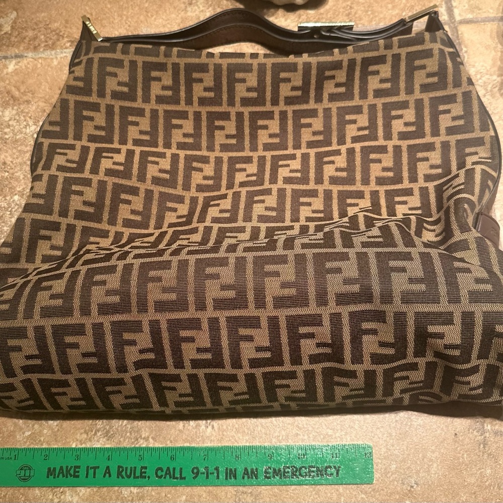 Fendi ZUCCA LARGE Hobo in Tobacco Tan and Black Logo Tote. - Picture 2 of 12